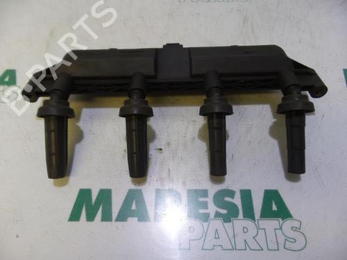 Used Ignition coil PEUGEOT 206 Hatchback (2A/C) 1.4 i (75 hp) 31448856