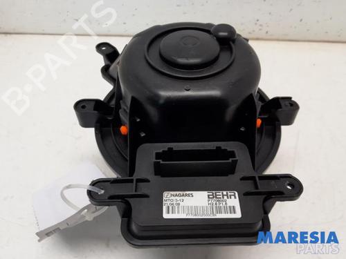 Used Heater blower motor PEUGEOT 5008 (0U_, 0E_) 1.6 HDi (110 hp) 31479208