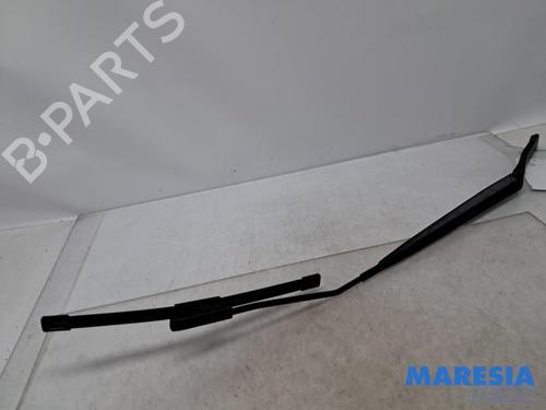 Front windshield wiper arm RENAULT CLIO IV Grandtour (KH_) 1.5 dCi 90 (KHN3, KHN4) | BP31420272C143