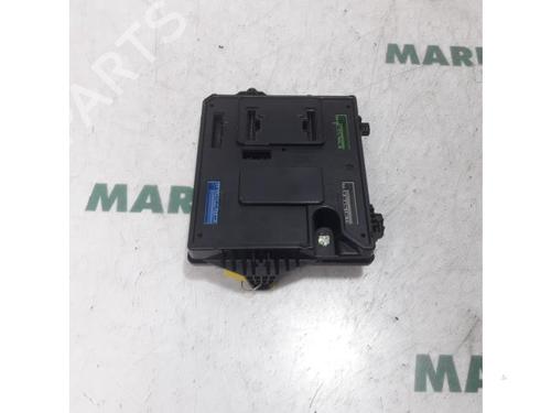 Boîte à Fusibles RENAULT GRAND SCÉNIC III (JZ0/1_) 1.5 dCi (JZ09, JZ0D, JZ10, JZ14, JZ1G, JZ29, JZ2C) (110 hp) 31407180