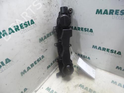 Used Valve cover PEUGEOT 407 SW (6E_, 6D_) 1.6 HDi 110 (109 hp) 31423957