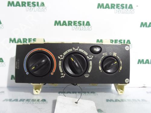 climate-control-renault-scenic-i-mpv-ja01_-fa0_-1999-2000-2001-2002-2003-2004-2005-2006-2007-2008-2009-2010-31478241 main image