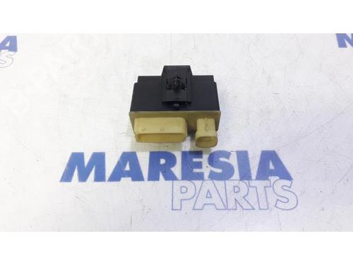 electronic-sensor-peugeot-5008-0u_-0e_-2009-2010-2011-2012-2013-2014-2015-2016-2017-31439396 main image