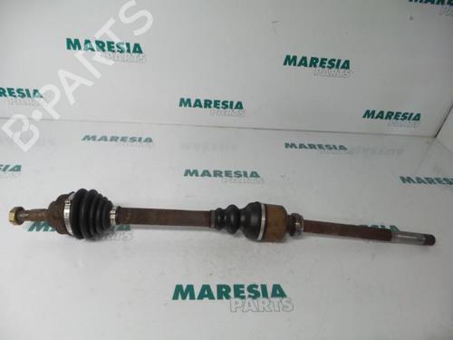 Used Right front driveshaft PEUGEOT 307 SW (3H) 1.6 16V (109 hp) 31524481