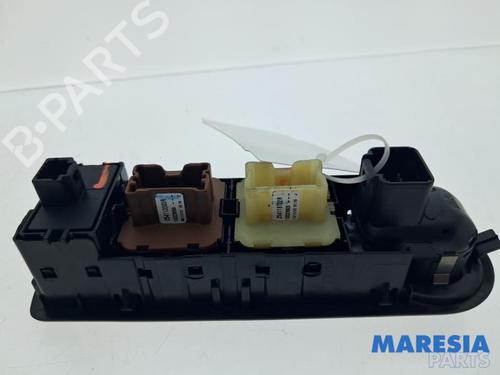 Switch RENAULT CAPTUR I (J5_, H5_) 0.9 TCe 90 | BP38090681I30 - Image 4