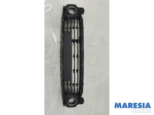 Used Front bumper Front bumper RENAULT CLIO IV (BH_) 0.9 TCe 90 (BHNF, BHMA, BHMH, BHJK, BHJR) (90 hp) 40235635 40235635
