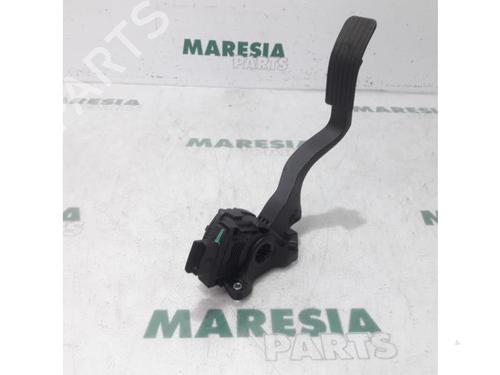 electronic-module-peugeot-208-i-ca_-cc_-2012-2013-2014-2015-2016-2017-2018-2019-2020-2021-31426028 main image