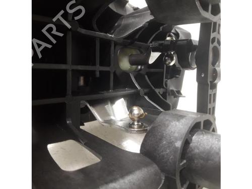 Gear lever PEUGEOT 2008 I (CU_) 1.2 VTi | BP31389407M90 