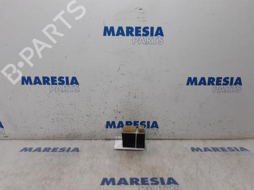 Used Electronic sensor PEUGEOT 308 SW II (LC_, LJ_, LR_, LX_, L4_) 1.6 BlueHDi 120 (120 hp) 31485590