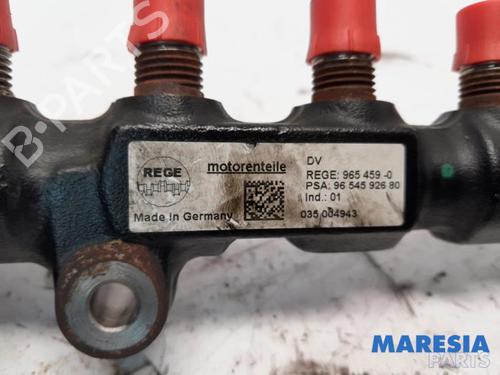 Injection rail PEUGEOT 5008 (0U_, 0E_) 1.6 HDi | BP31425367M98