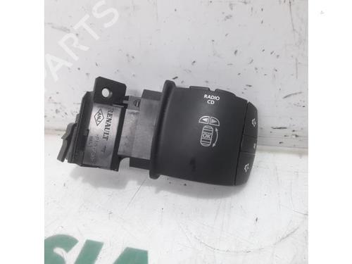 Used Switch RENAULT SCÉNIC III (JZ0/1_) 2.0 16V (JZ0G, JZ0P, JZ1E, JZ1P) (140 hp) 31523012