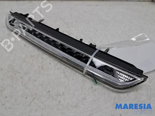 Used Third brake light PEUGEOT 308 II (LB_, LP_, LW_, LH_, L3_) 1.2 THP 130 (131 hp) 31496461