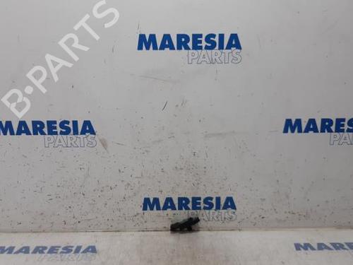 Used Electronic sensor RENAULT MEGANE III Hatchback (BZ0/1_, B3_) 1.5 dCi (106 hp) 31495921