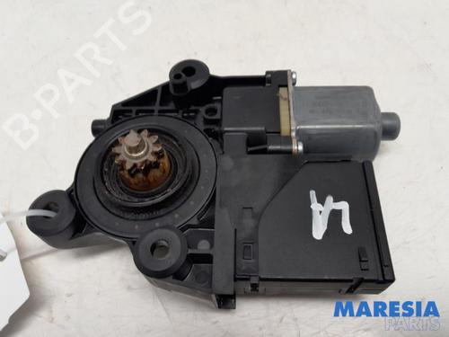 Used Left front window motor Left front window motor RENAULT SCÉNIC III (JZ0/1_) 2.0 16V (JZ0G, JZ0P, JZ1E, JZ1P) (140 hp) 31392002 31392002