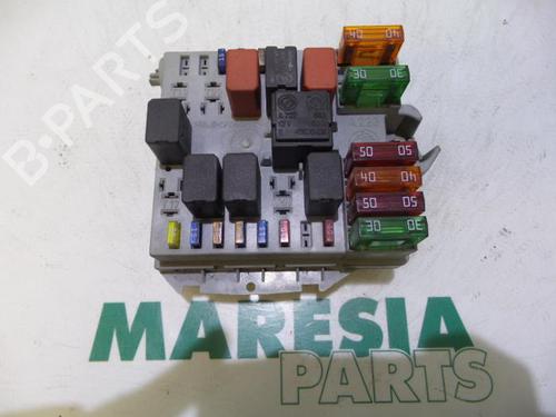 Used Fuse box ALFA ROMEO 147 (937_) 1.6 16V T.SPARK ECO (937.AXA1A, 937.BXA1A) (105 hp) 31413392