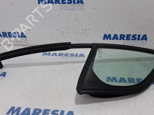 Front right quarter glass CITROËN C3 II (SC_) 1.0 VTi 68 | BP31395200C112