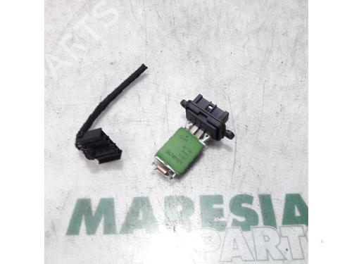 Used Electronic sensor FIAT 500 (312_) 1.2 (312AXA1A) (69 hp) 31492529