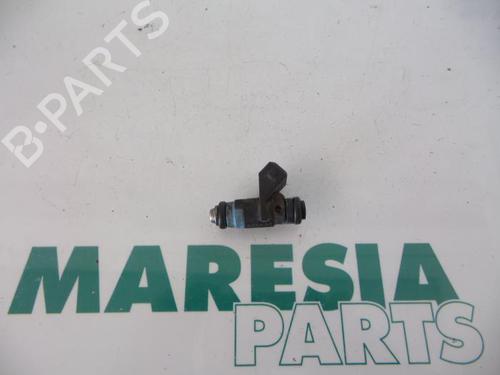 Used Injector RENAULT KANGOO (KC0/1_) 1.6 16V (95 hp) 31390089