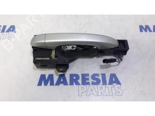 Used Front right exterior door handle RENAULT MEGANE IV Grandtour (K9A/M/N_) 1.5 dCi 110 (110 hp) 31384298