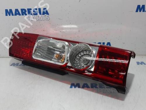 Used Right taillight FIAT DUCATO Van (250_) 180 Multijet 3,0 D (177 hp) 31531091