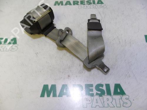 Sikkerhedssele bag midten RENAULT CLIO II (BB_, CB_) 1.4 16V (B/CB0P, BB13) (98 hp) 31496692