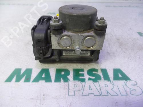 Used ABS pump FIAT PUNTO EVO Hatchback Van (199_) 1.3 D Multijet (199.AXT1A, 199.AXC1A) (75 hp) 31481171