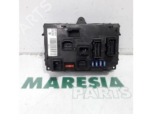 Used Fuse box PEUGEOT 407 SW (6E_, 6D_) 2.0 HDi 135 (136 hp) 31503516