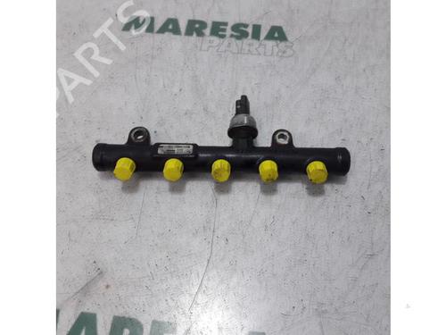 injection-rail-fiat-scudo-van-270_-272_-2007-2008-2009-2010-2011-2012-2013-2014-2015-2016-31422363 main image