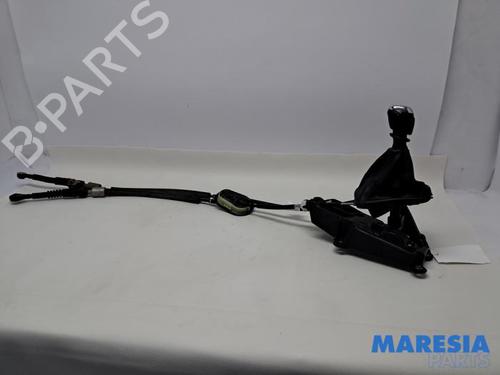 Used Gear lever RENAULT MEGANE IV Hatchback (B9A/M/N_) 1.2 TCe 130 (B9MR) (130 hp) 31426698