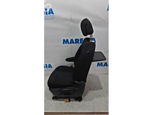 Left front seat PEUGEOT 5008 (0U_, 0E_) 1.6 16V | BP31523250C15