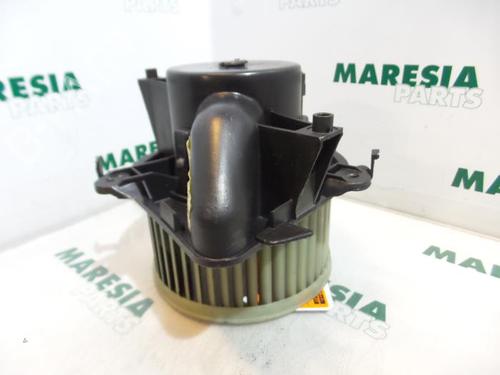 Used Heater blower motor FIAT PUNTO (188_) 1.2 16V 80 (188.233, .235, .253, .255, .333, .353, .639,... (80 hp) 31414678