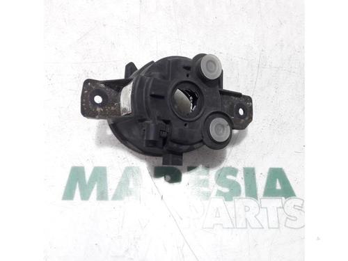 Right front fog light RENAULT CLIO II (BB_, CB_) 1.6 16V (BB01, BB0H, BB0T, BB14, BB1D, BB1R, BB2KL, BB3G... | BP31464035C31