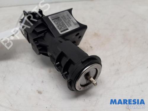 Used Ignition barrel FIAT PANDA (312_, 319_) 1.2 (312PXA1A) (69 hp) 31504468
