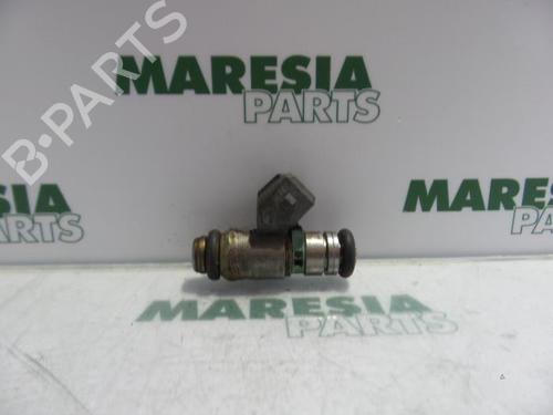 Used Injector FIAT PUNTO (188_) 1.2 60 (188.030, .050, .130, .150, .230, .250) (60 hp) 31402810