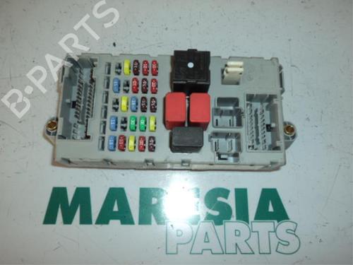 fuse-box-fiat-punto-188_-1999-2000-2001-2002-2003-2004-2005-2006-2007-2008-2009-2010-2011-2012-31522608 main image