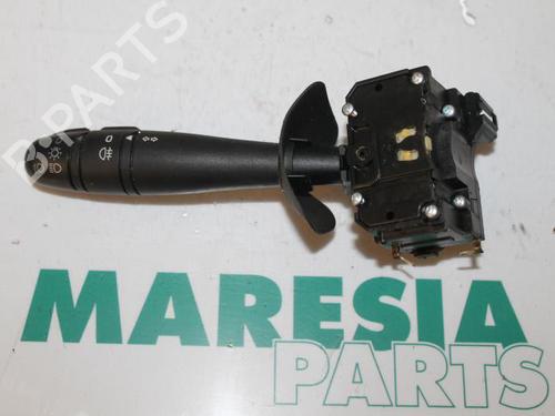 steering-column-stalk-renault-scenic-i-mpv-ja01_-fa0_-1999-2000-2001-2002-2003-2004-2005-2006-2007-2008-2009-2010-31426311 main image