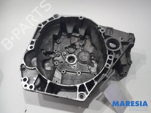 Used Manual Gearbox (For Parts) Manual Gearbox (For Parts) RENAULT CLIO IV Grandtour (KH_) 0.9 TCe 90 (90 hp) 31516712 31516712