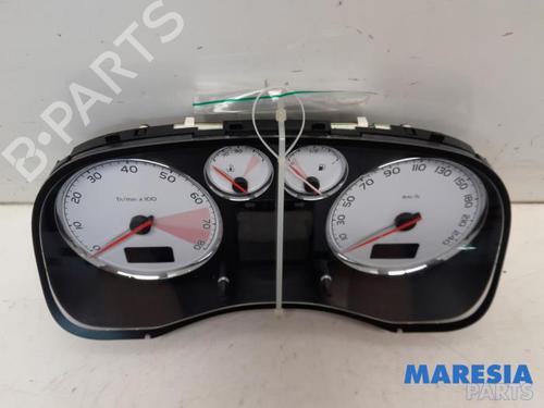 Used Instrument cluster PEUGEOT 307 CC (3B) 2.0 16V (140 hp) 31507483