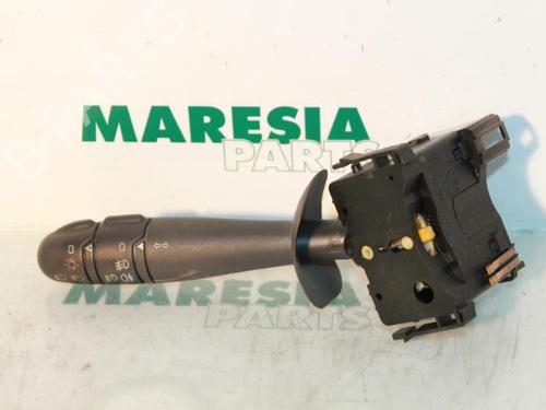 steering-column-stalk-renault-laguna-ii-bg01_-2001-2002-2003-2004-2005-2006-2007-31395701 main image