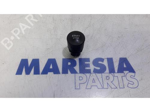 Used Switch RENAULT SCÉNIC III (JZ0/1_) 1.5 dCi (110 hp) 31429203