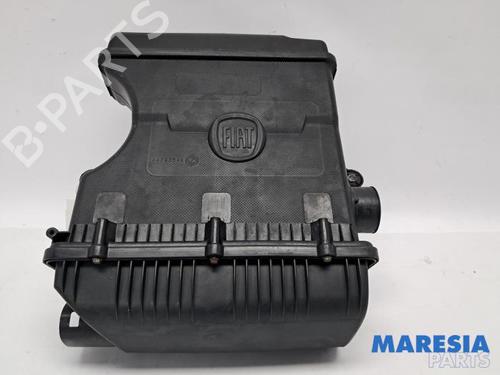 Used Air filter box Air filter box FIAT 500L (351_, 352_) 1.4 (199LYB1B) (95 hp) 40235596 40235596