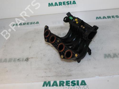 Used Injection rail CITROËN C3 I (FC_, FN_) 1.4 i (73 hp) 31438581