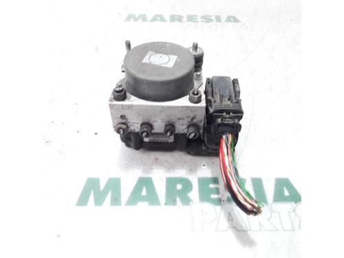 Used ABS pump FIAT 500 C (312_) 1.2 (312CXA1A, 312AXA1A) (69 hp) 31470976