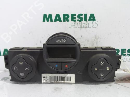Used Climate control RENAULT MEGANE II (BM0/1_, CM0/1_) 1.5 dCi (BM02, BM13, BM2A, CM02, CM13) (101 hp) 31413278