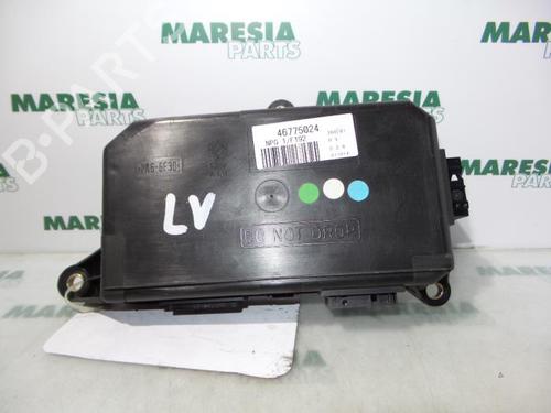 Used Control unit FIAT STILO (192_) 1.6 16V (192_XB1A) (103 hp) 31404723