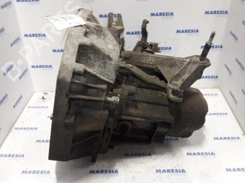 Used Gearbox Gearbox RENAULT SCÉNIC II (JM0/1_) 1.5 dCi (JM02, JM13) (101 hp) 31451907 31451907
