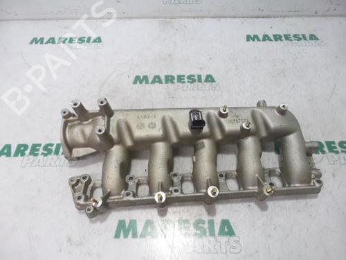 Used Injection rail ALFA ROMEO 166 (936_) 2.4 JTD (936AXA00, 936A3B00) (150 hp) 31514435