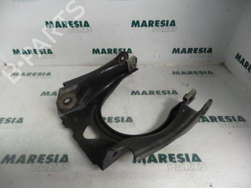 right-front-suspension-arm-peugeot-407-6d_-2004-2005-2006-2007-2008-2009-2010-2011-31415677 main image