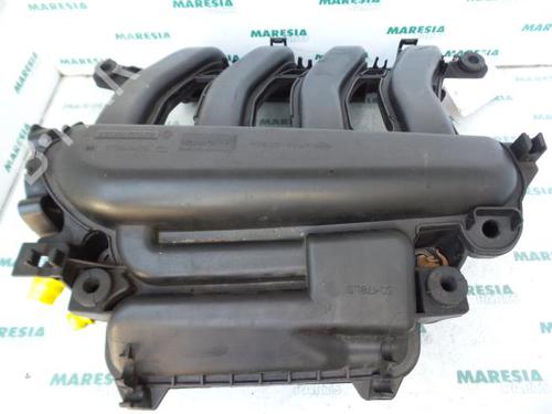 Used Injection rail RENAULT MEGANE II Saloon (LM0/1_) 1.6 (113 hp) 31392205