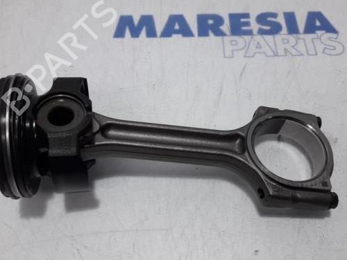 Used Other Other RENAULT MASTER III Van (FV) 2.3 dCi 180 FWD (FV04, FV07) (179 hp) 31475368 31475368